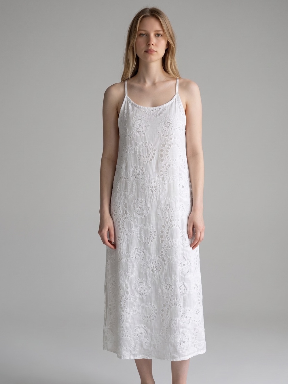 Lungo L’arno Made in Italy 100% Linen White Slip floral Midi Slip Dress. Resort